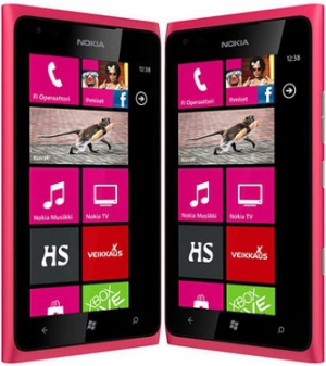 Nokia 900 Lumia Magenta Nokia 900 Lumia Magenta