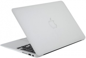 Apple MacBook Air MD231RS/A