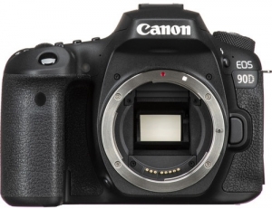 Canon EOS 90D & EF-S 18-135mm IS nano USM KIT