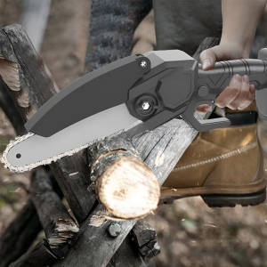 Chainsaw Black