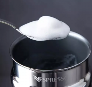 Nespresso Aeroccino 3 Purple