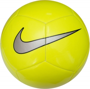 Nike Pitch Train Yellow Size 5 Nike Pitch Train Yellow Size 5