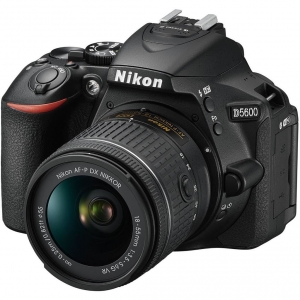 Nikon D5600 AF-P 18-55VR kit Black